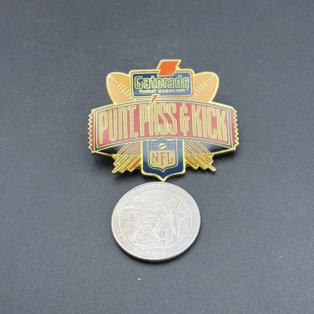 NFL Football Gatorade Punt Pass & Kick‎ Lapel Hat Pin